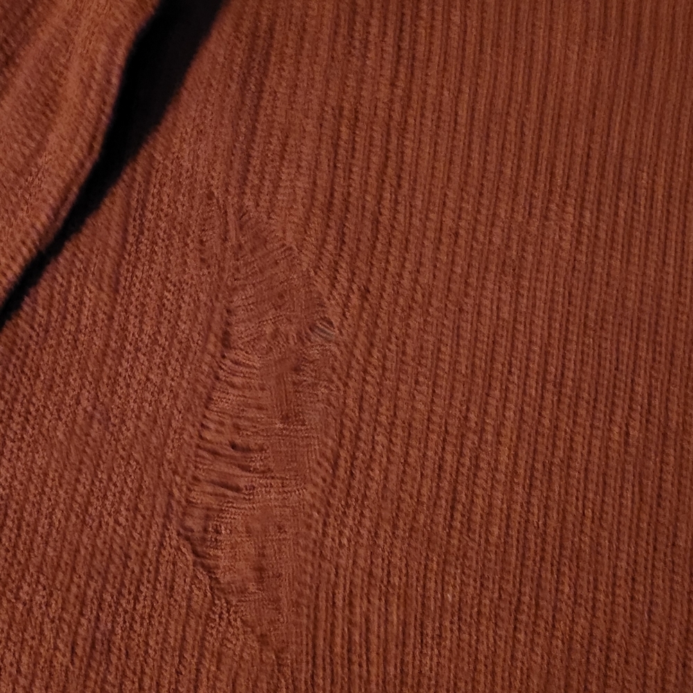 Sweater - Picture 6 of 6